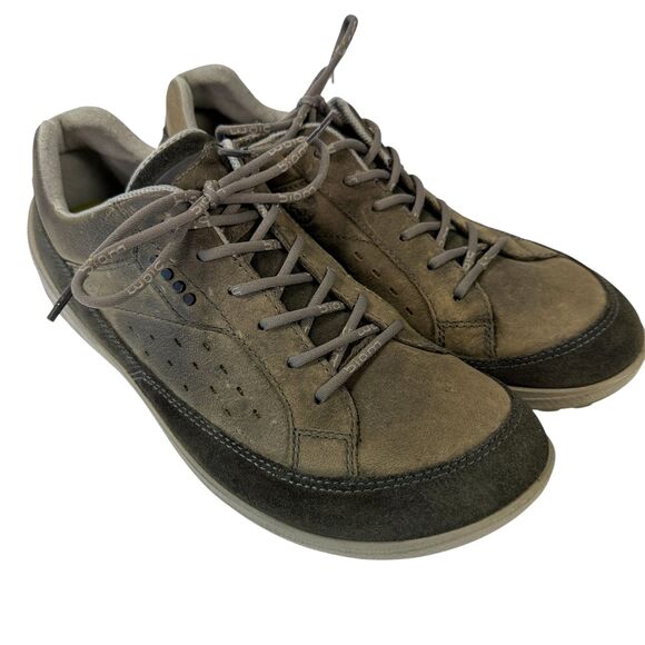 ECCO Men 42 (8.5) Biom Green Yak Leather Walking Hiking Outdoor Comfort Sneakers